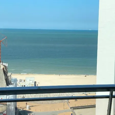 شقة Tiny W/ Balcony And Seaview, Even Out Of Your Bed ! *
