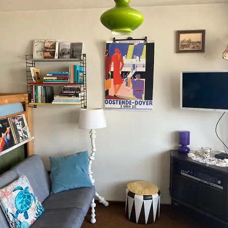 Tiny W/ Balcony And Seaview, Even Out Of Your Bed ! Appartement Ostende