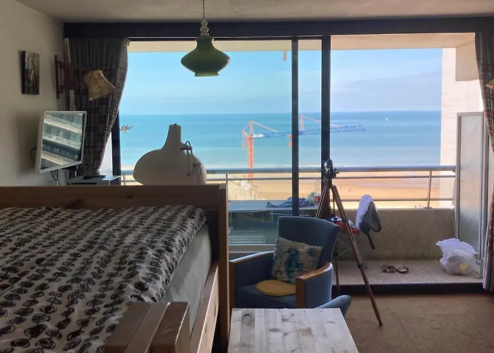 Apartment Tiny W/ Balcony And Seaview, Even Out Of Your Bed ! *