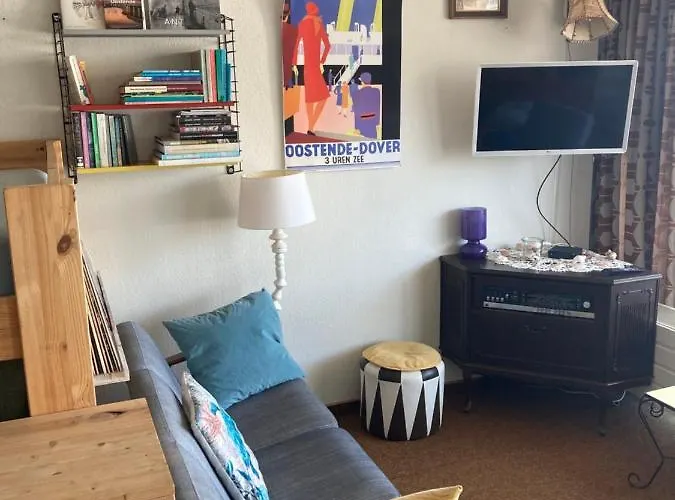 Tiny W/ Balcony And Seaview, Even Out Of Your Bed !