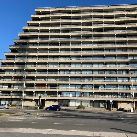 Tiny W/ Balcony And Seaview, Even Out Of Your Bed ! Lejlighed