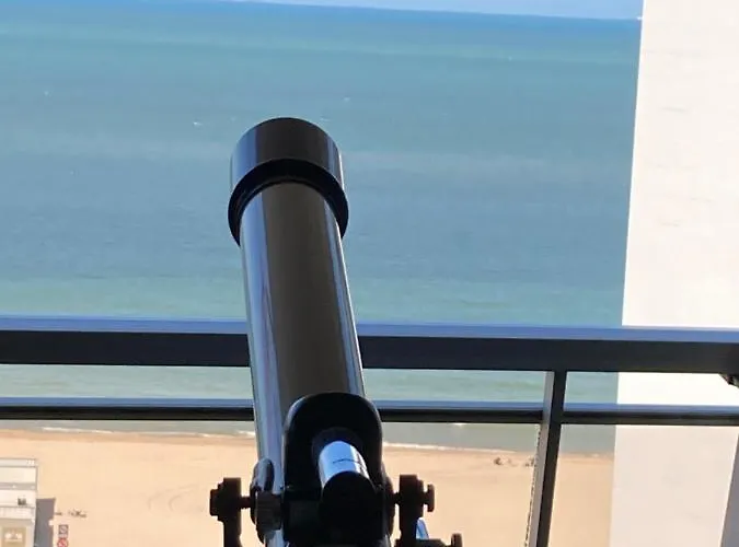 Tiny W/ Balcony And Seaview, Even Out Of Your Bed ! Lejlighed